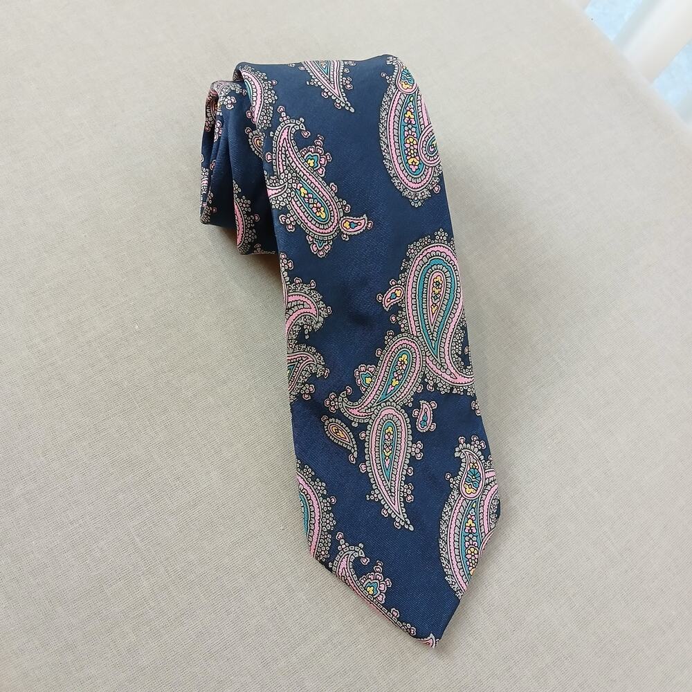 Vintage Gentry Navy Paisley Mens Necktie classic 70s pink yellow retro